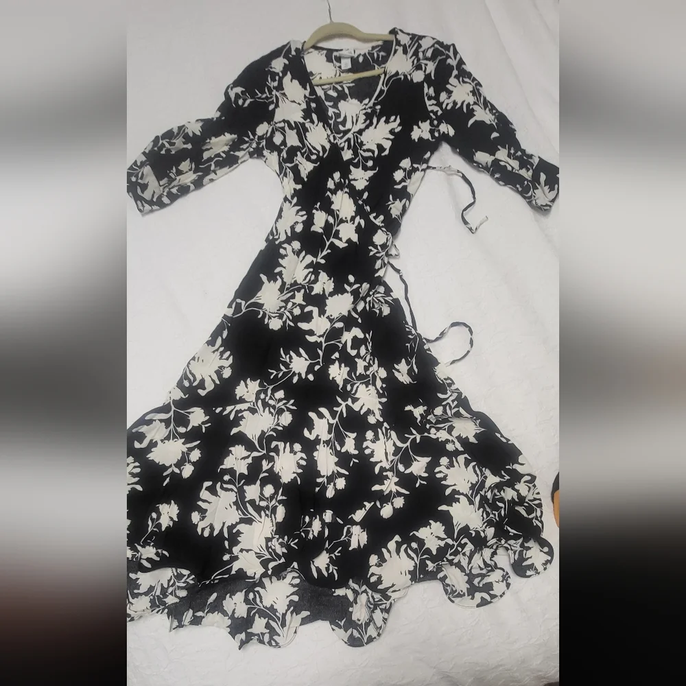 Johanna Ortiz x H&M Creped Orchid Maxi Wrap Dress Black White - Picture 7 of 12